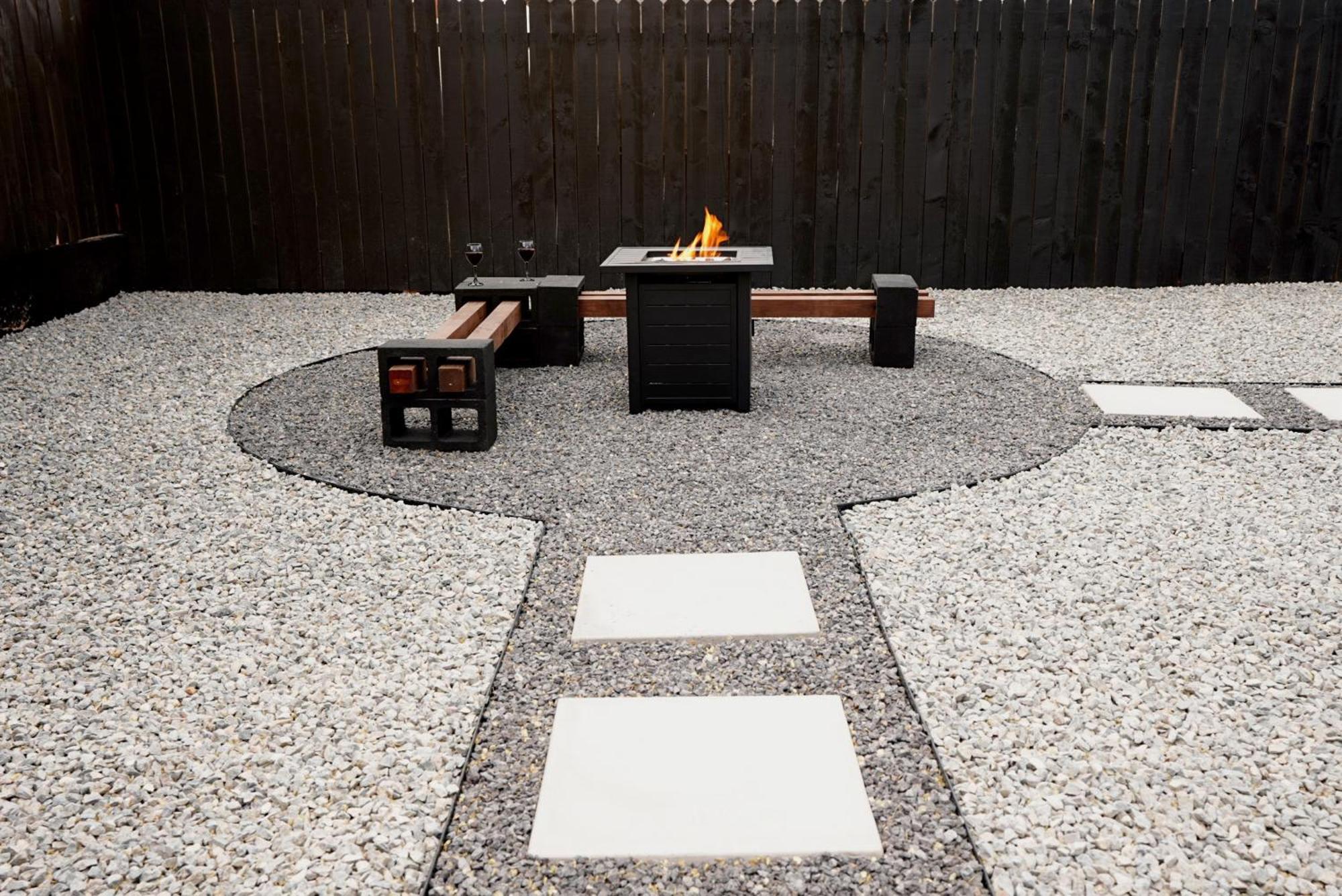 Centrally Located! Remodeled! Huge Backyard! The White House Albuquerque Zewnętrze zdjęcie