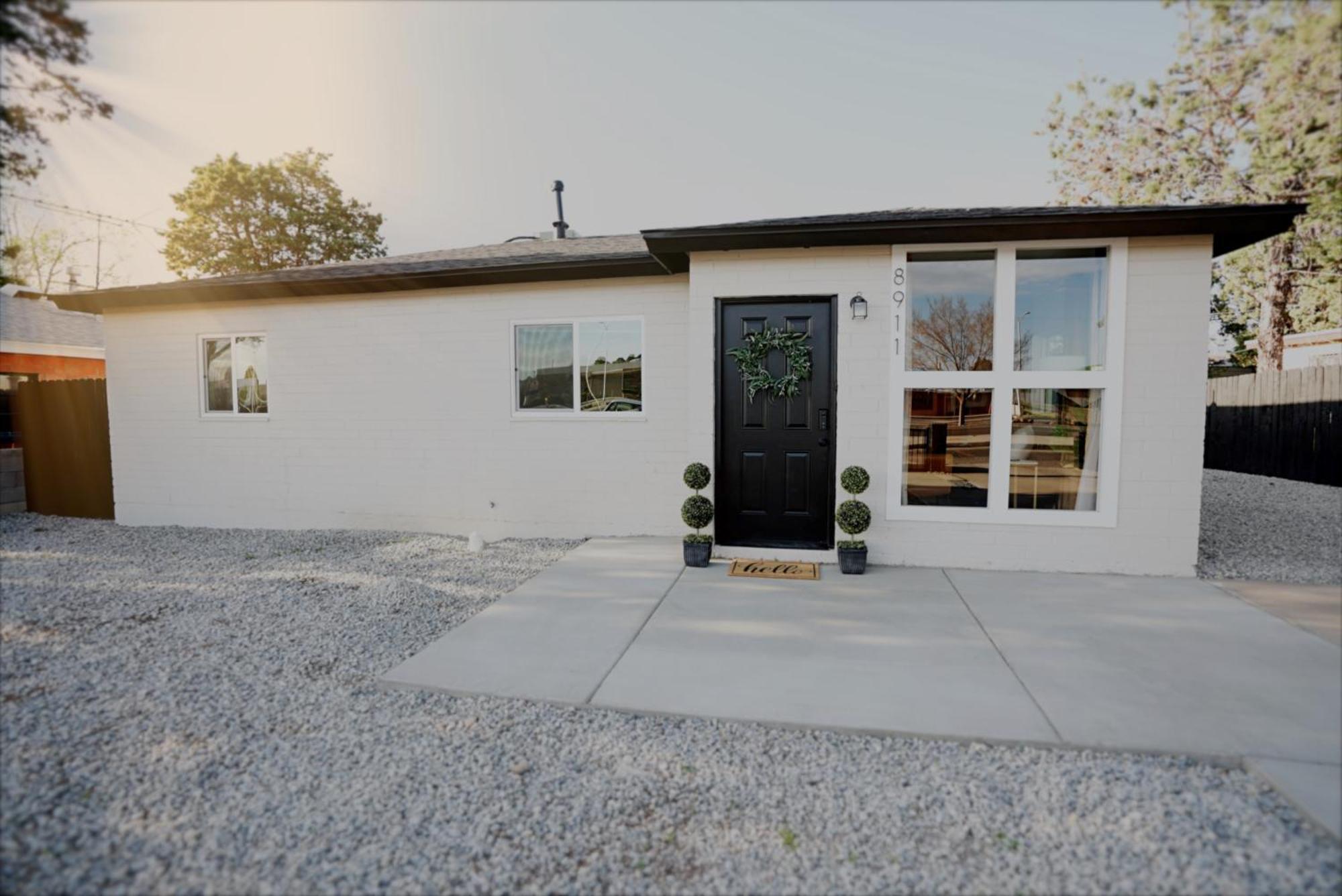Centrally Located! Remodeled! Huge Backyard! The White House Albuquerque Zewnętrze zdjęcie